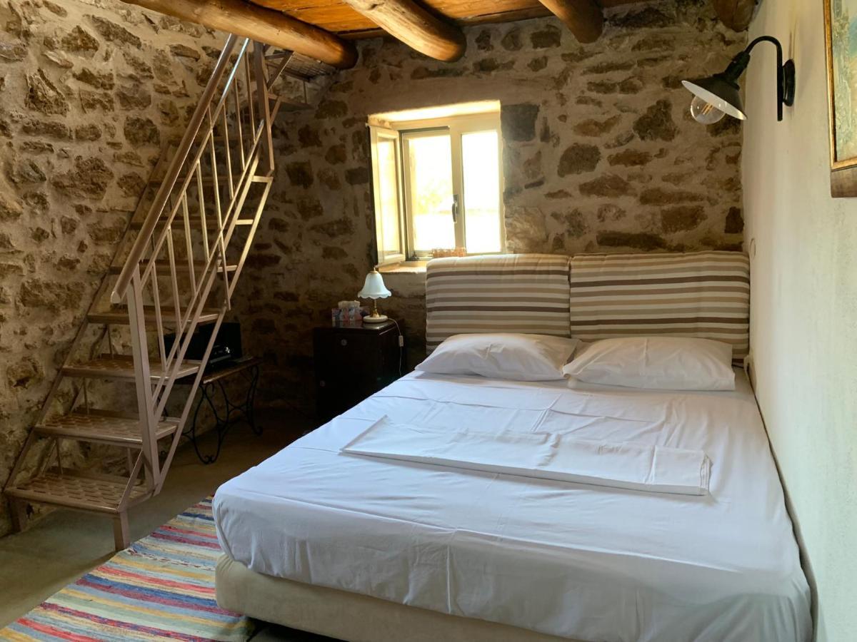 Messinian Stone House 빌라 외부 사진